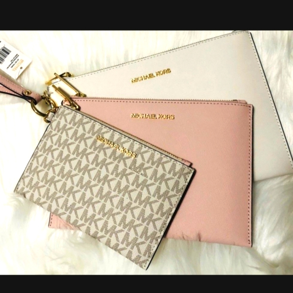 Set of 3 wristlets